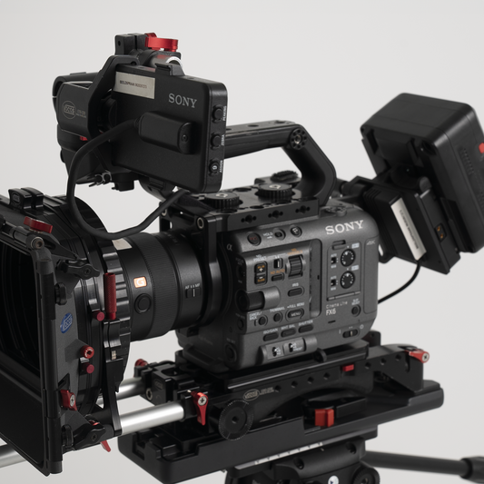 SONY FX6 + shoulderplate, v-lock & mattebox